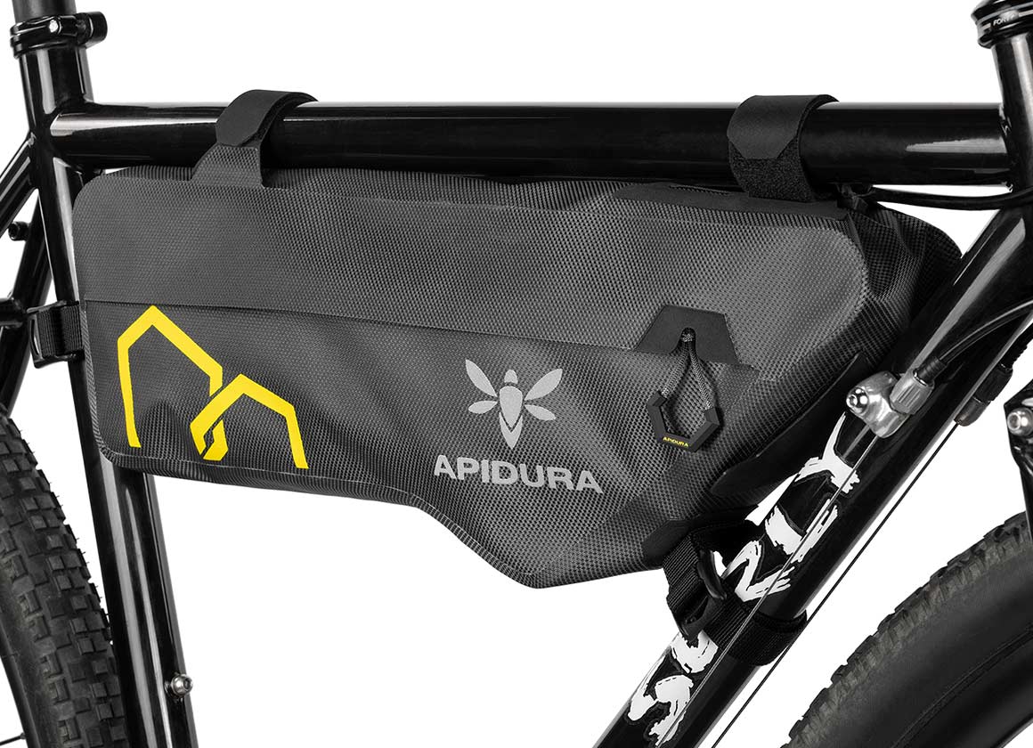 apidura-expedition-frame-pack-3l-on-bike-2.jpg