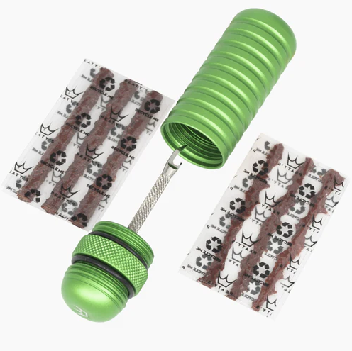 Peaty's Holeshot Tubeless Puncture Plugger Kit