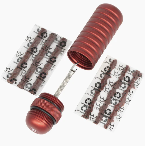 Peaty's Holeshot Tubeless Puncture Plugger Kit