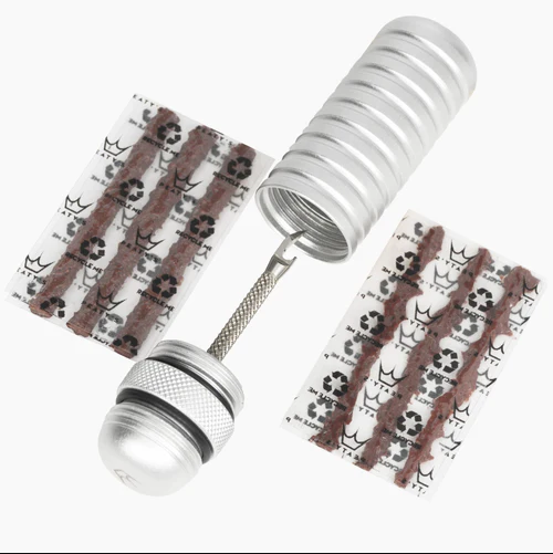 Peaty's Holeshot Tubeless Puncture Plugger Kit