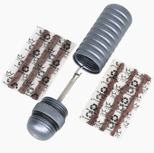 Peaty's Holeshot Tubeless Puncture Plugger Kit 